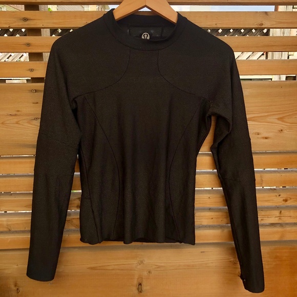 LuLu Lemon Athletica Long Sleeve Top - Picture 1 of 7